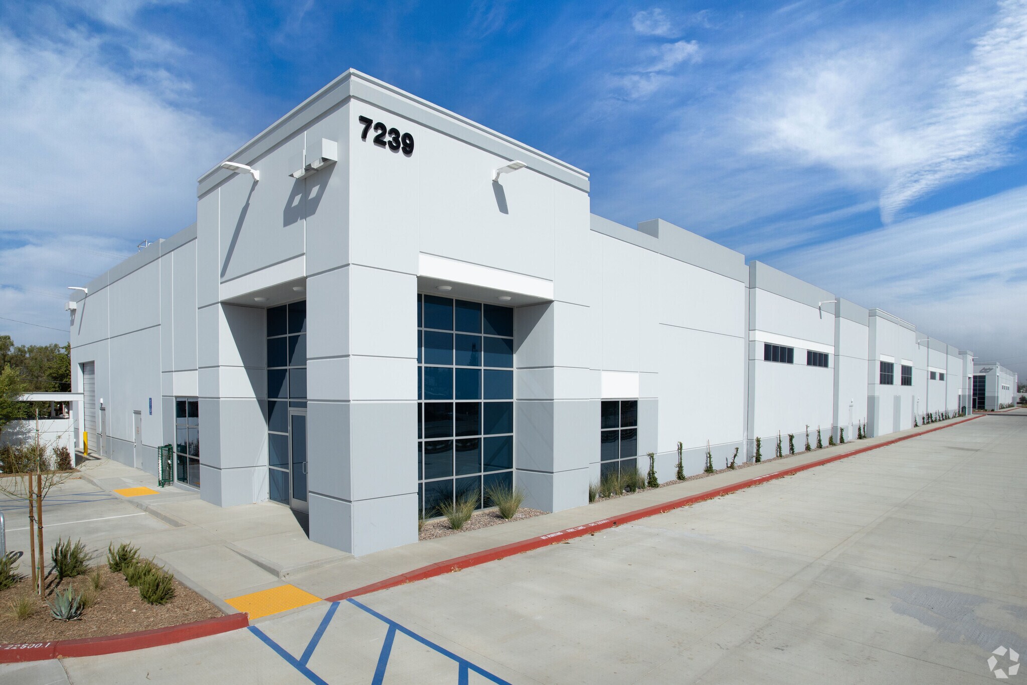 7225 Old 215 Frontage Rd. & Alessandro Blvd, Riverside, CA for lease Primary Photo- Image 1 of 7