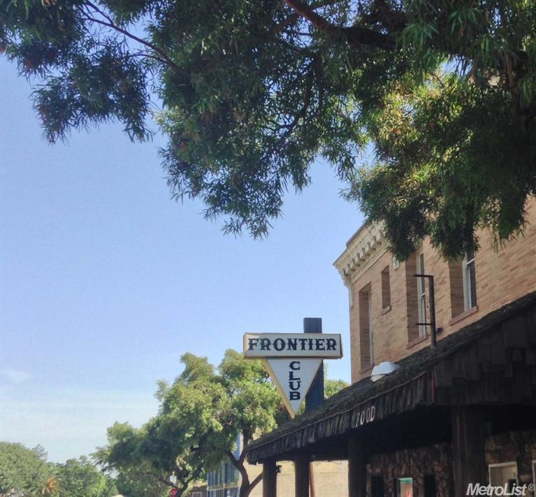 35 S 3rd St, Patterson, CA à vendre Photo du bâtiment- Image 1 de 10