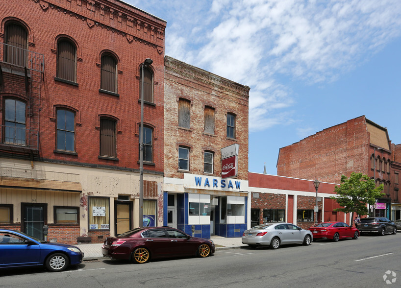 137-139 High St, Holyoke, MA à vendre - Photo principale - Image 1 de 1