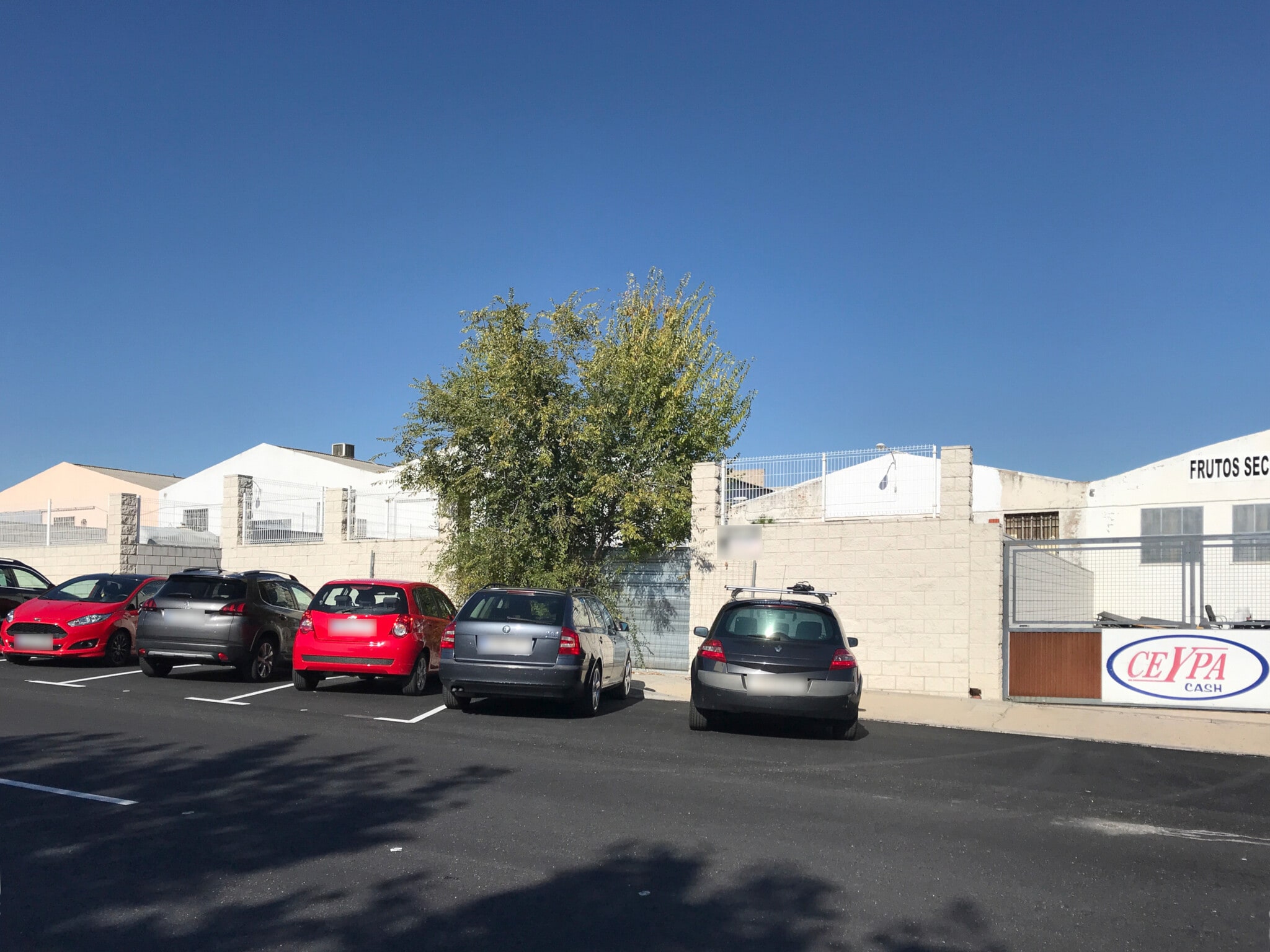 Calle de Laredo, 27, Fuenlabrada, Madrid for lease Primary Photo- Image 1 of 3