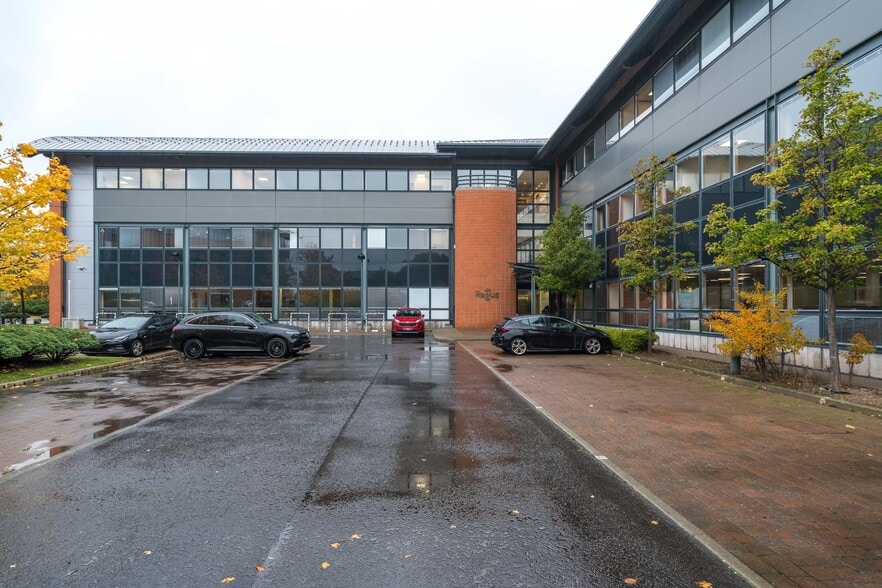 4 Redheughs Rigg, Edinburgh for lease - Interior Photo - Image 1 of 10