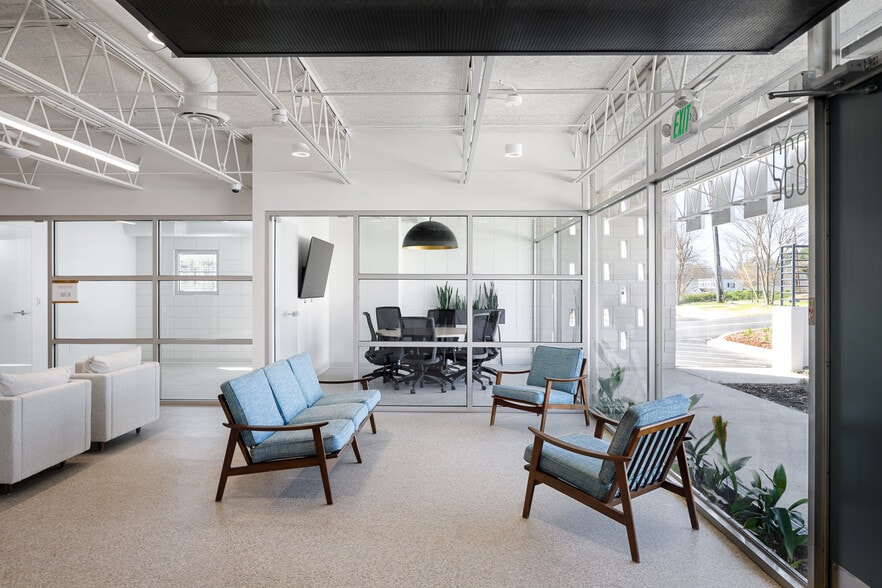 832 Wade Hampton, Greenville, SC à louer - Photo intérieure - Image 1 de 13