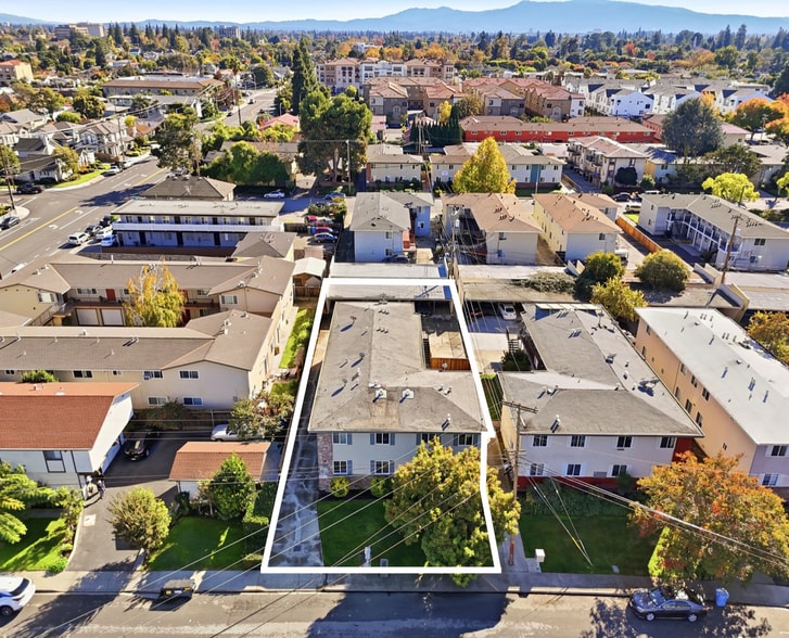 1350 Warburton Ave, Santa Clara, CA à vendre - Photo du bâtiment - Image 2 de 10