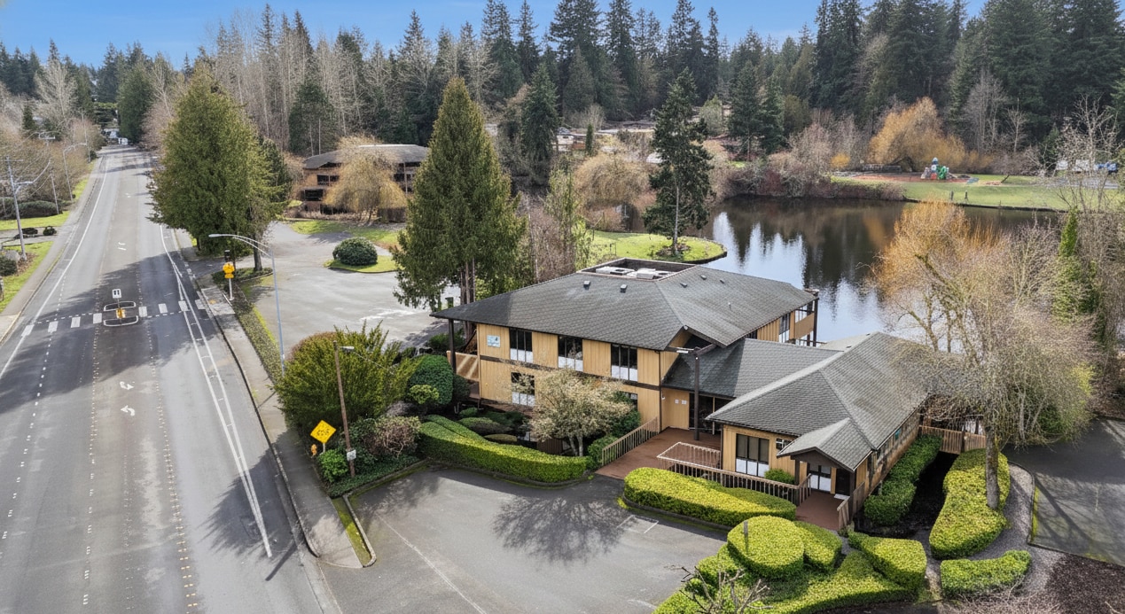 20006 Cedar Valley Rd, Lynnwood, WA à vendre Photo du bâtiment- Image 1 de 6