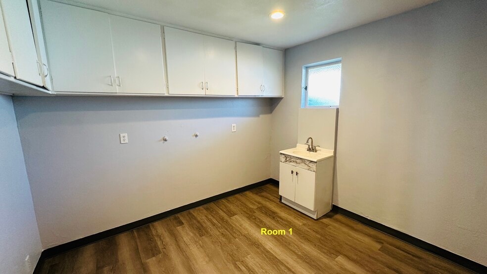 4747 Mission Blvd, San Diego, CA for lease - Building Photo - Image 3 of 11