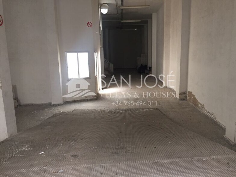 Commerce de détail dans Aspe à vendre - Photo du bâtiment - Image 2 de 4