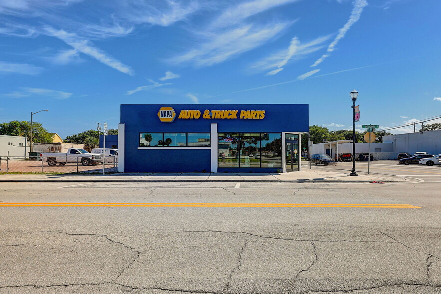 519 Delaware Ave, Fort Pierce, FL for lease - Building Photo - Image 2 of 39