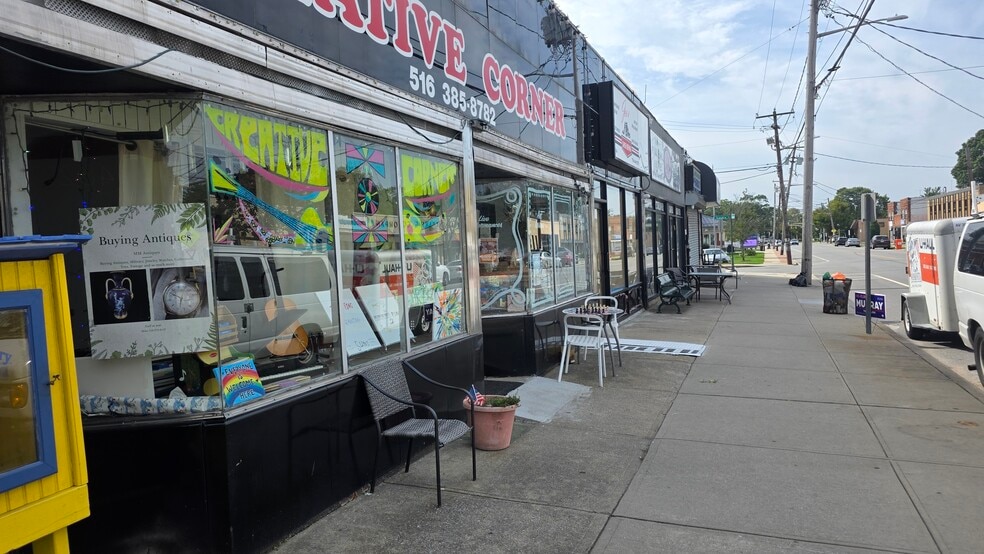 484 Hempstead Ave, West Hempstead, NY for lease - Building Photo - Image 2 of 8