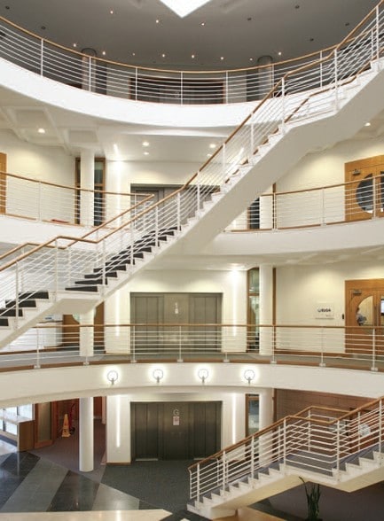 3 Redwood Cres, East Kilbride for lease - Interior Photo - Image 2 of 11