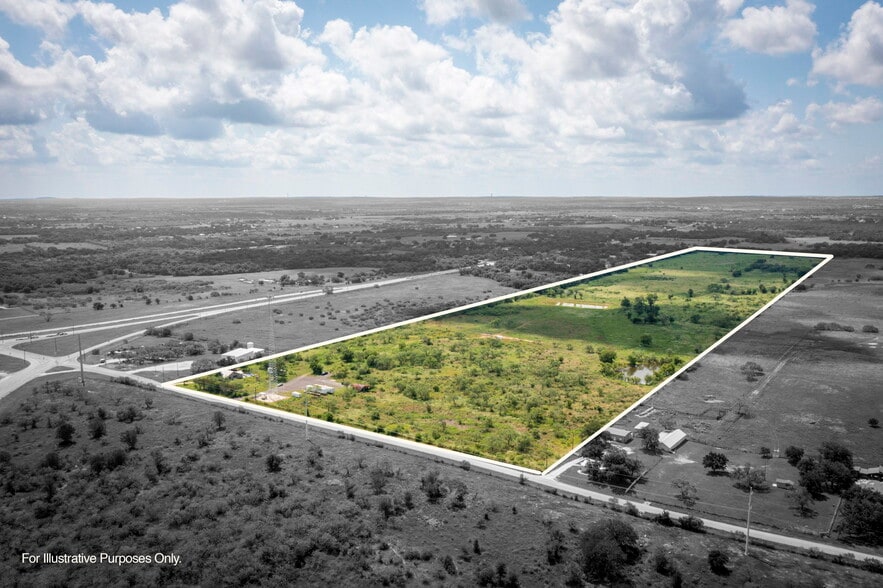 181 Pine Meadow Rd, Seguin, TX for sale - Building Photo - Image 2 of 23