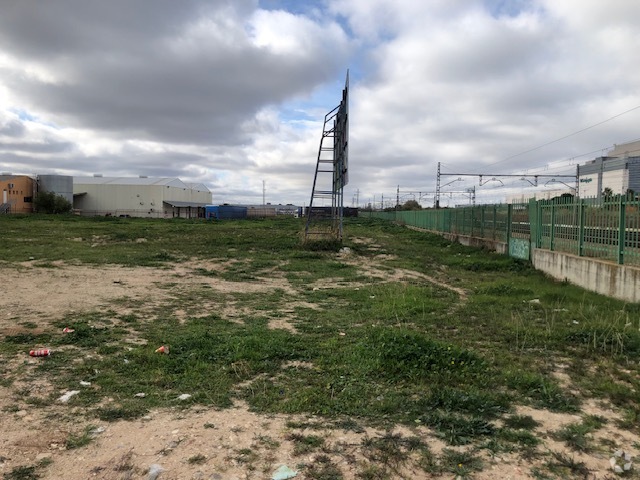 Industrial in Alcalá De Henares, MAD for sale Primary Photo- Image 1 of 3