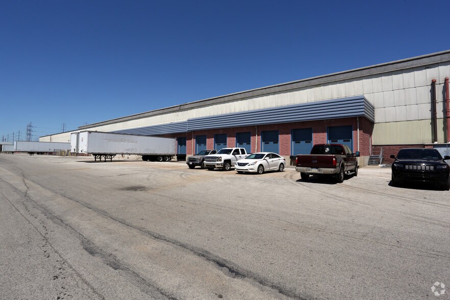 1001 Industrial Hwy, Eddystone, PA à louer - Photo du bâtiment - Image 3 de 15