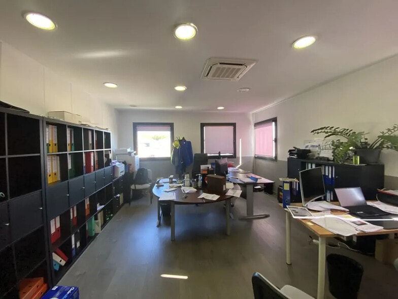 1900 Avenue Jean Pallet, Velaux à louer - Photo intérieure - Image 1 de 8