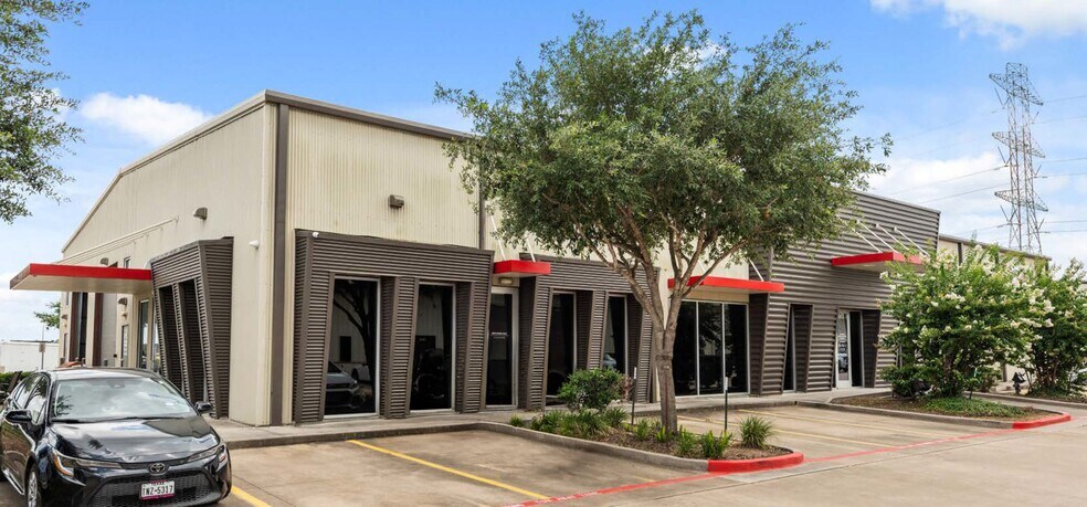 701 S Persimmon St, Tomball, TX à louer - Photo du bâtiment - Image 1 de 3