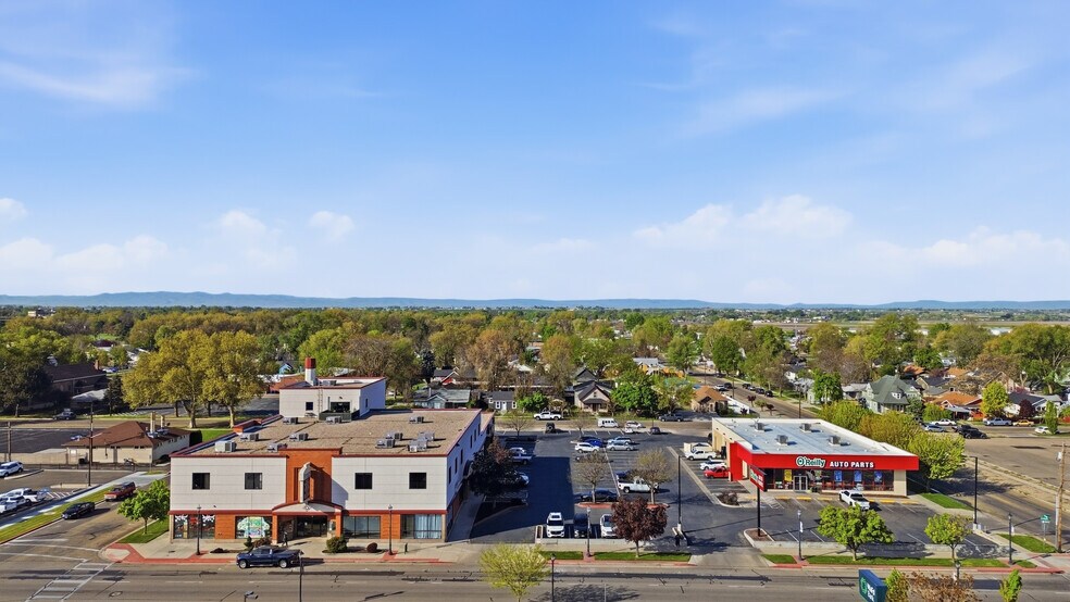 502 Cleveland Blvd, Caldwell, ID à vendre - Photo du bâtiment - Image 2 de 4