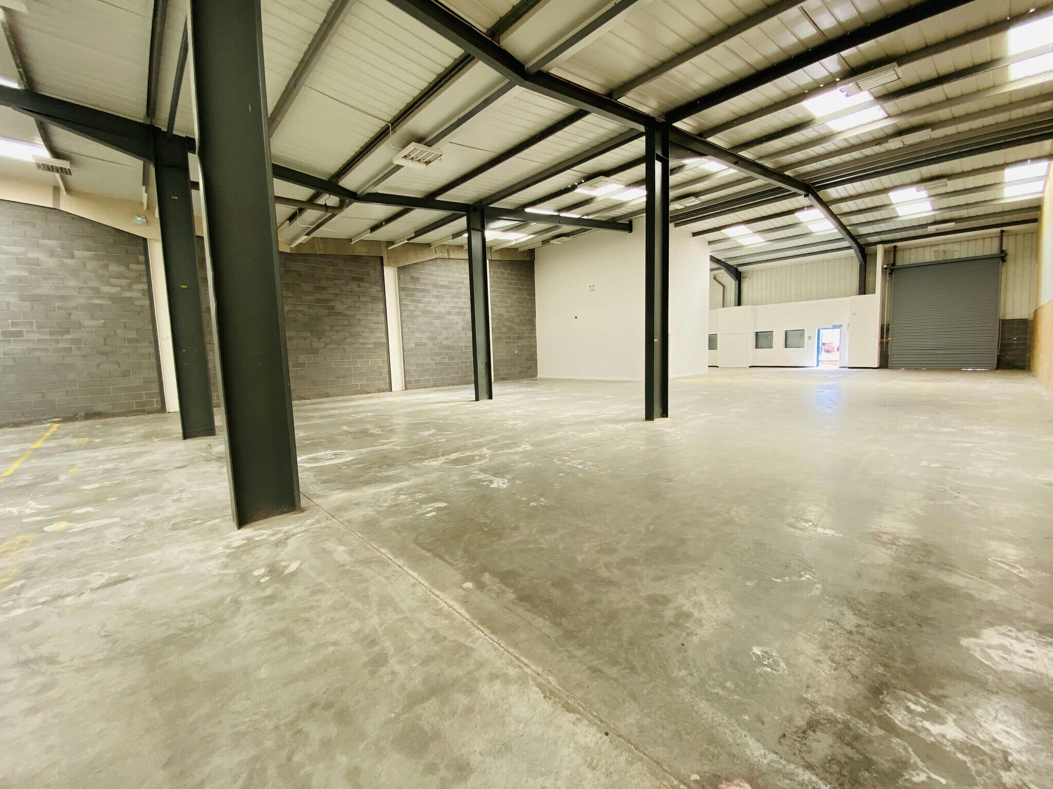 Huyton Trade Park, Liverpool à louer Photo du bâtiment- Image 1 de 27