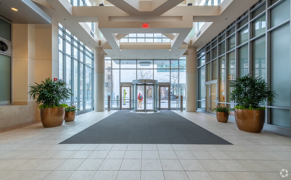 200-250 Technology Sq, Cambridge, MA à louer - Hall d’entrée - Image 2 de 13