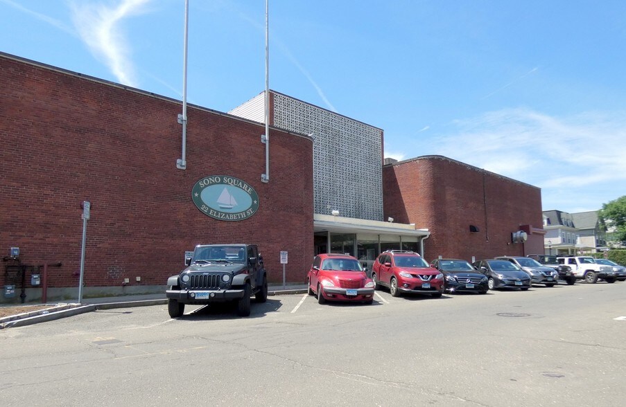 85-101 Water St, Norwalk, CT à louer - Photo du bâtiment - Image 3 de 7