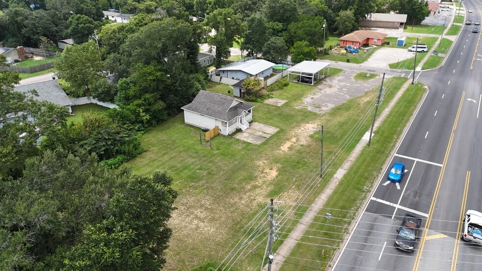 701, 703, 795 Beverly Pky, Pensacola, FL for sale - Aerial - Image 2 of 10