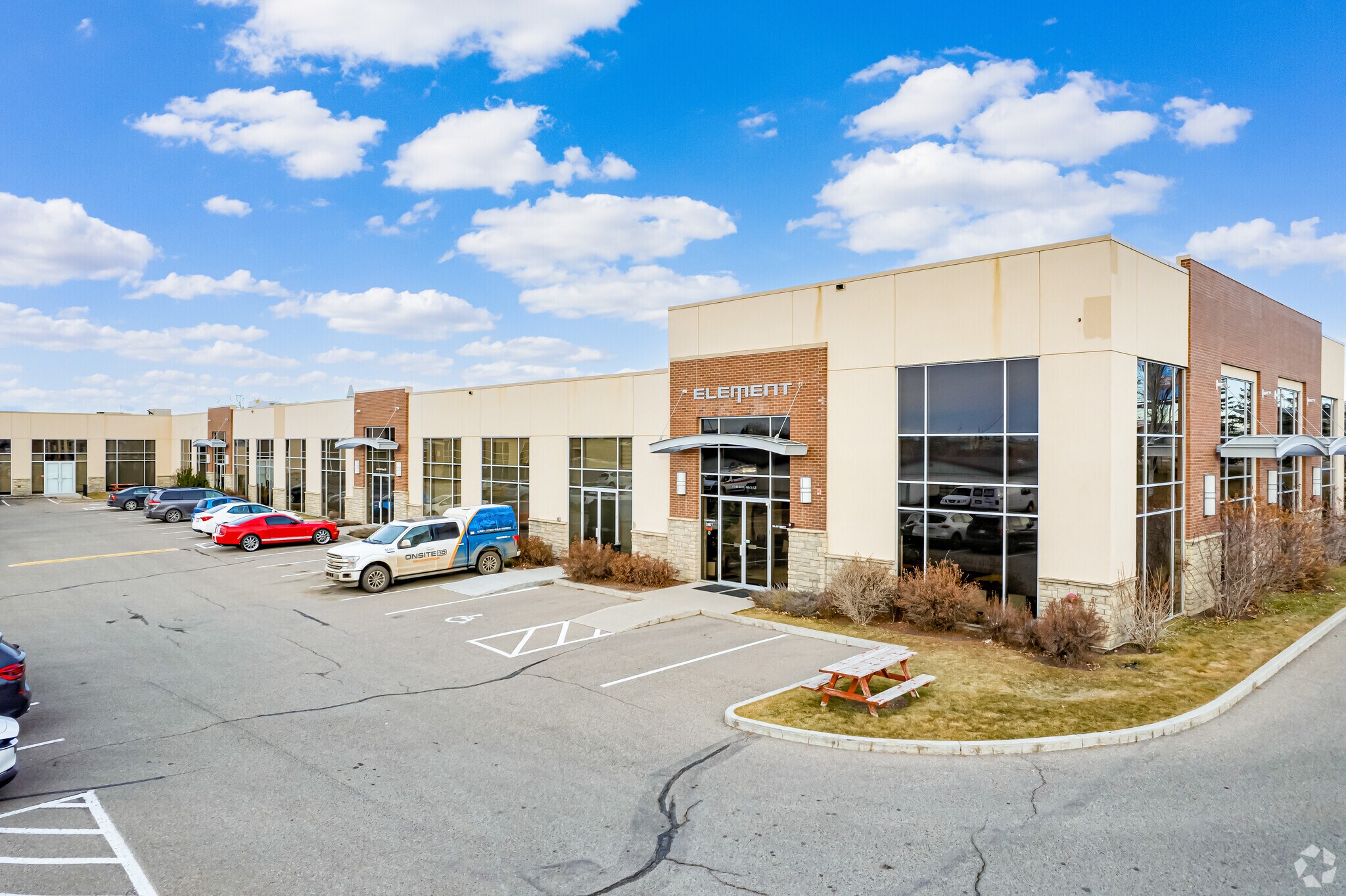 4411 6th St SE, Calgary, AB for sale Primary Photo- Image 1 of 1