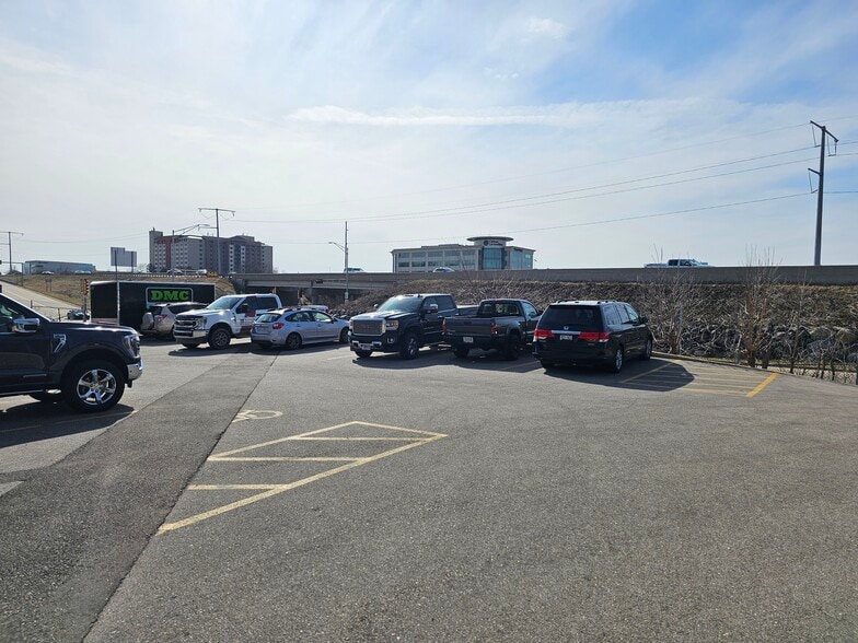 1600 N High Point Rd, Middleton, WI for sale - Building Photo - Image 3 of 14