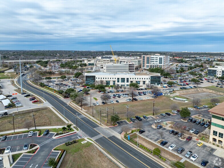 12201 Renfert Way, Austin, TX à louer - Aérien - Image 3 de 9