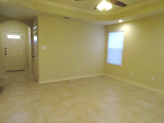 6407 Luglio Ln, San Antonio, TX à vendre - Photo int rieure - Image 3 de 52