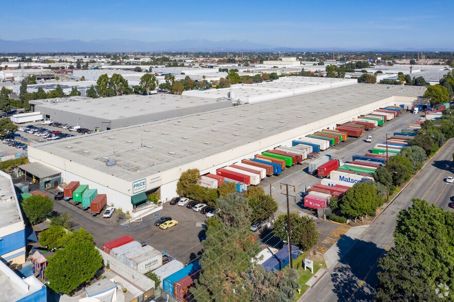 2751 E Dominguez St, Long Beach, CA à louer - Photo du bâtiment - Image 3 de 4