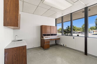 5890-6085 Snell Blvd, San Jose, CA à louer Photo intérieure- Image 2 de 5