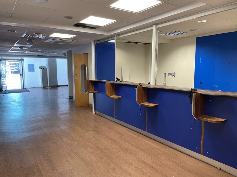 88 High St, Midsomer Norton for lease - Building Photo - Image 3 of 5