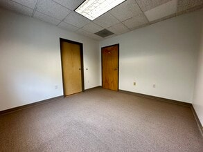 4400 Old William Penn Hwy, Monroeville, PA for lease Building Photo- Image 2 of 2