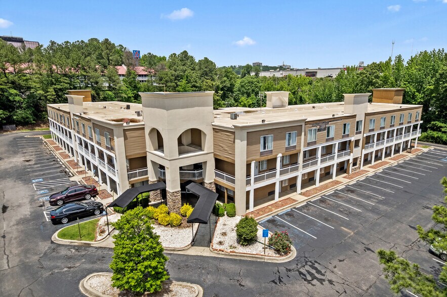 155 Vulcan Rd, Birmingham, AL à vendre - Photo du bâtiment - Image 2 de 57