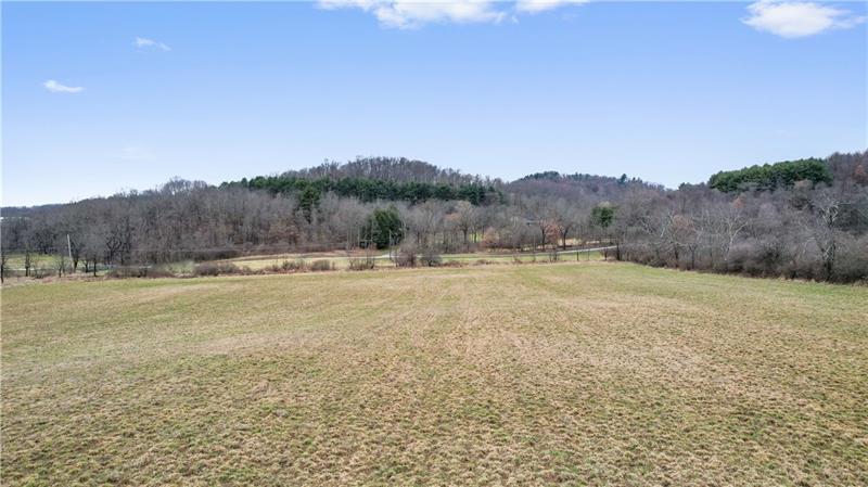 1 G Charlie's Rd, Smithton, PA à vendre - Photo du bâtiment - Image 1 de 6