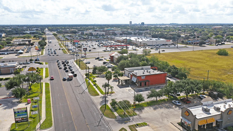 3721 Pecan Blvd, McAllen, TX for lease - Building Photo - Image 2 of 6