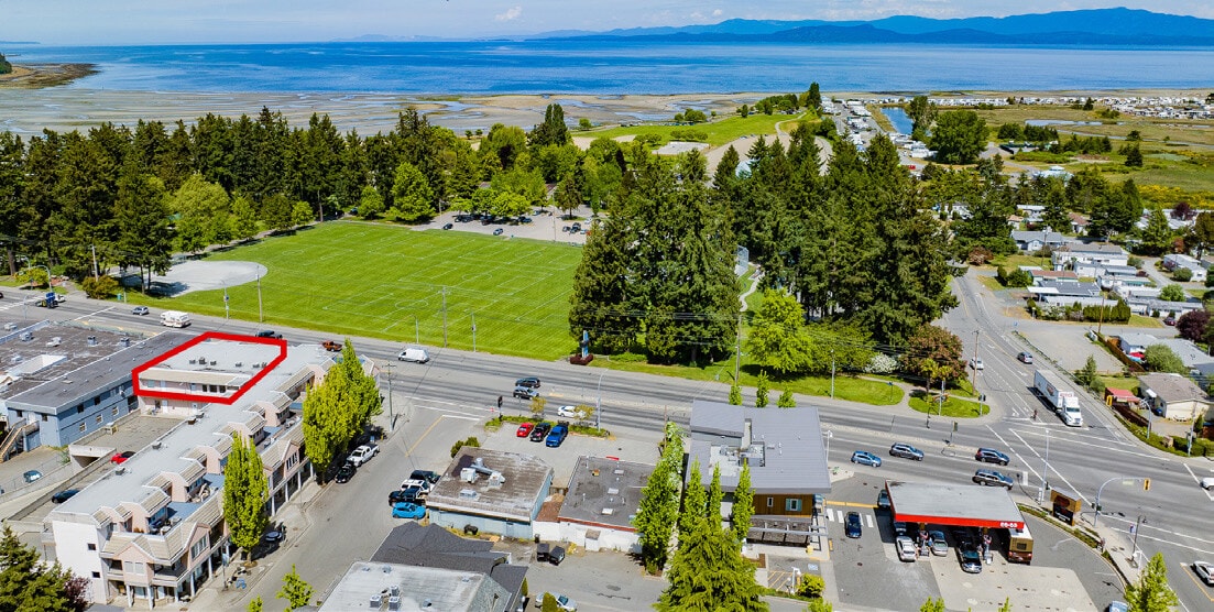 198 Island Hwy E, Parksville, BC à louer Aérien- Image 1 de 4