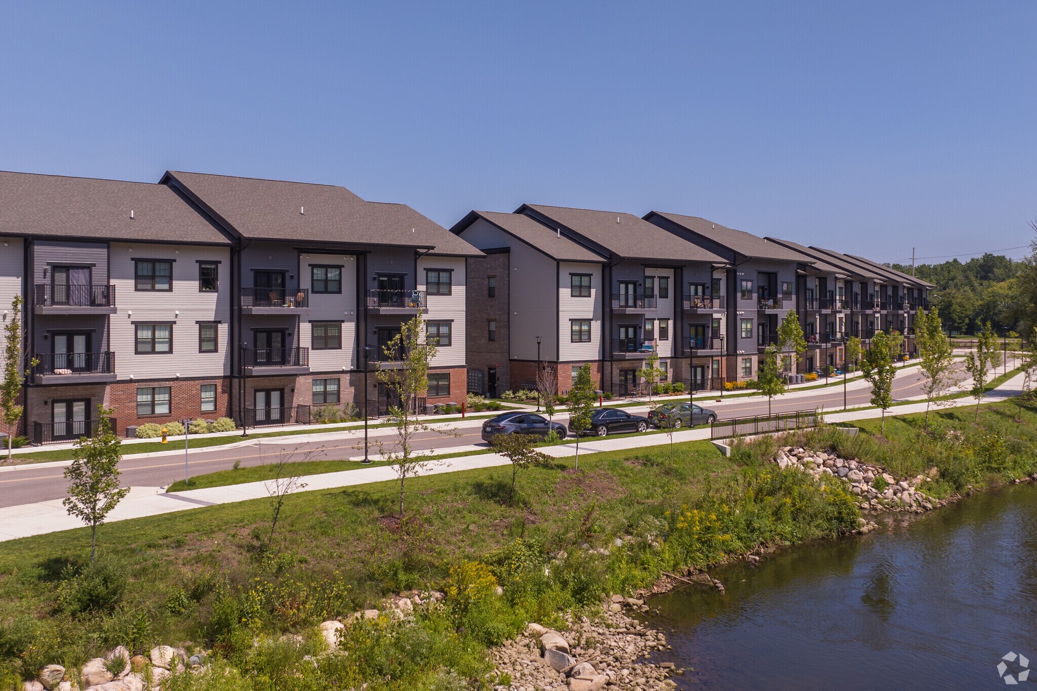 200 Jr Achievement Dr, Elkhart, IN à louer Photo du bâtiment- Image 1 de 37