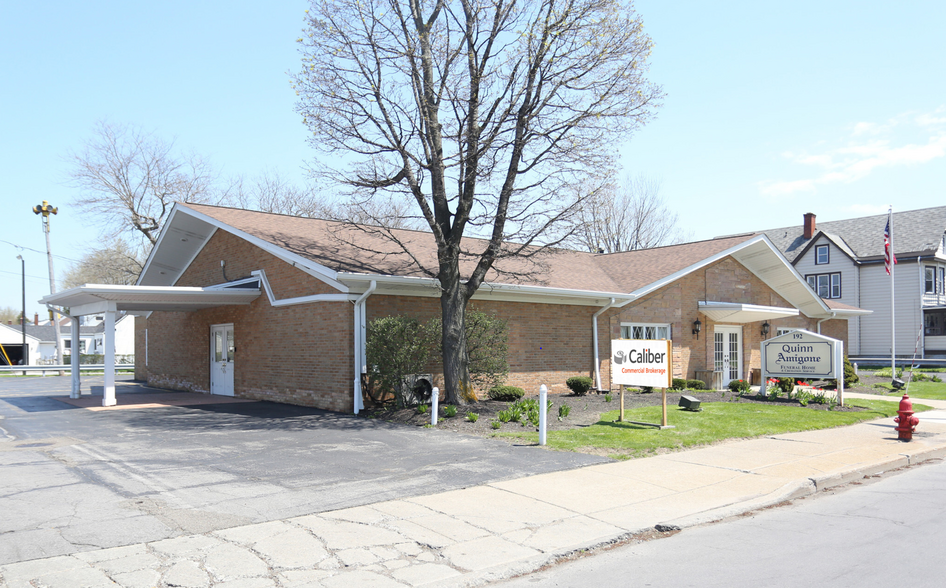 184 Abbott Rd, Buffalo, NY à vendre - Photo du bâtiment - Image 1 de 2