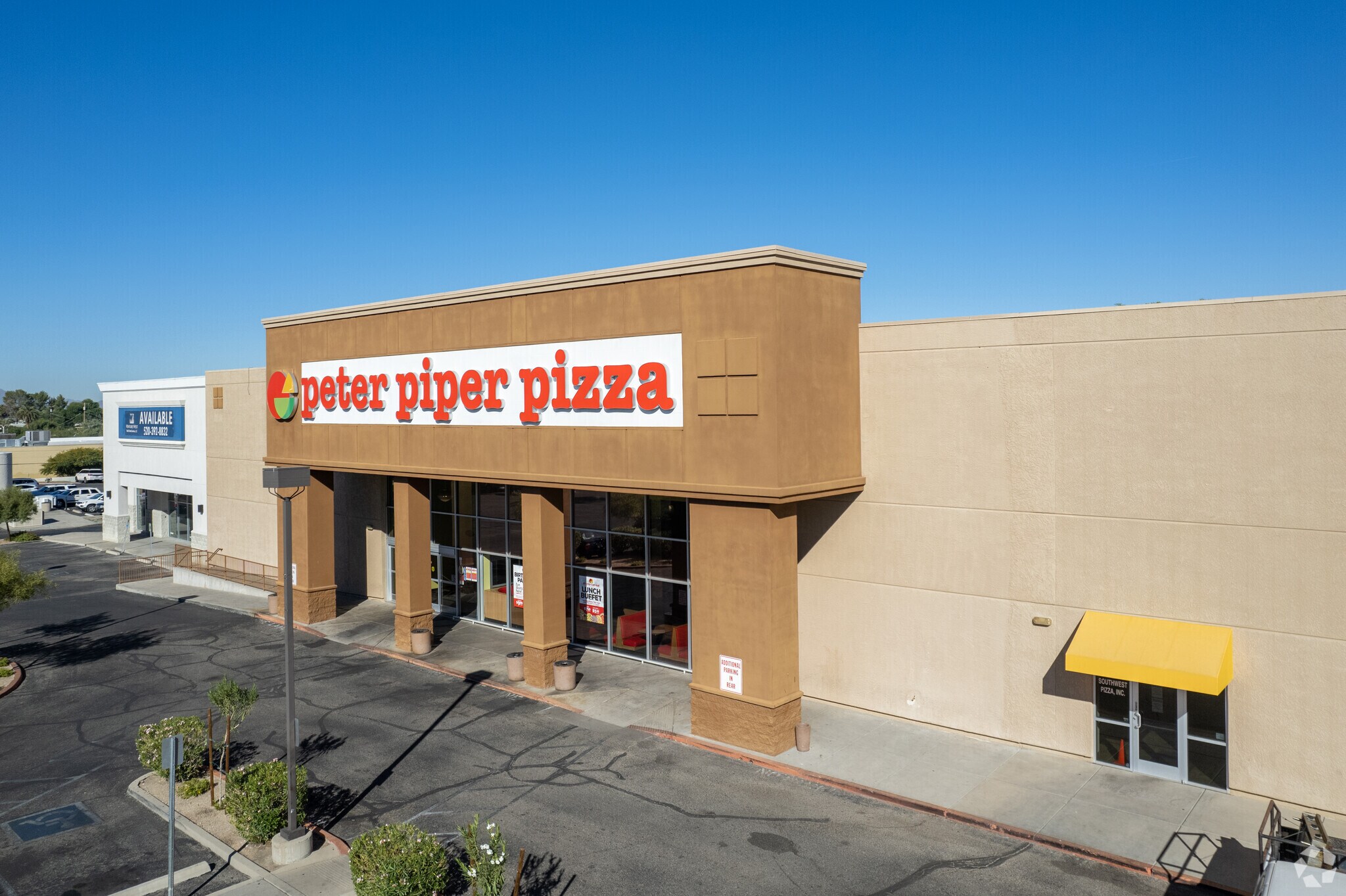 5925 E Broadway Blvd, Tucson, AZ for lease Primary Photo- Image 1 of 11
