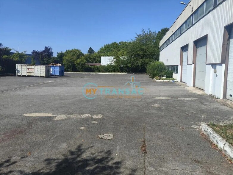 Flex in Torcy for lease - Building Photo - Image 2 of 31