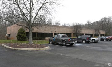 490 W Route 33, Millstone Township, NJ for lease Building Photo- Image 1 of 1