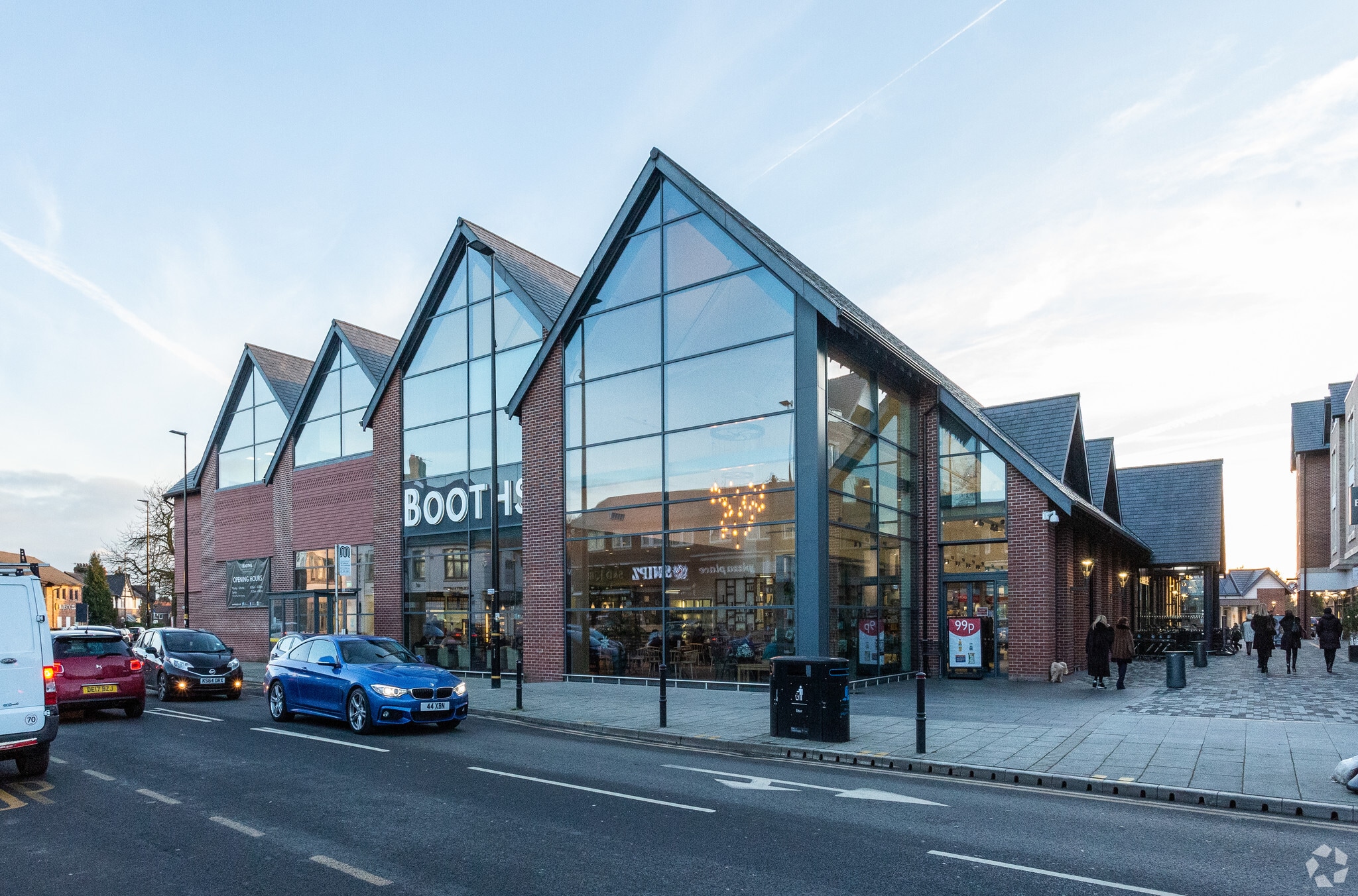The Sq, Altrincham for lease Primary Photo- Image 1 of 11