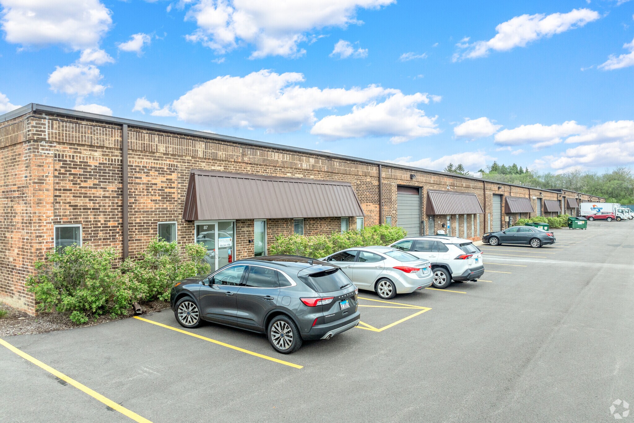 51-87 Eisenhower Ln S, Lombard, IL for lease Primary Photo- Image 1 of 11