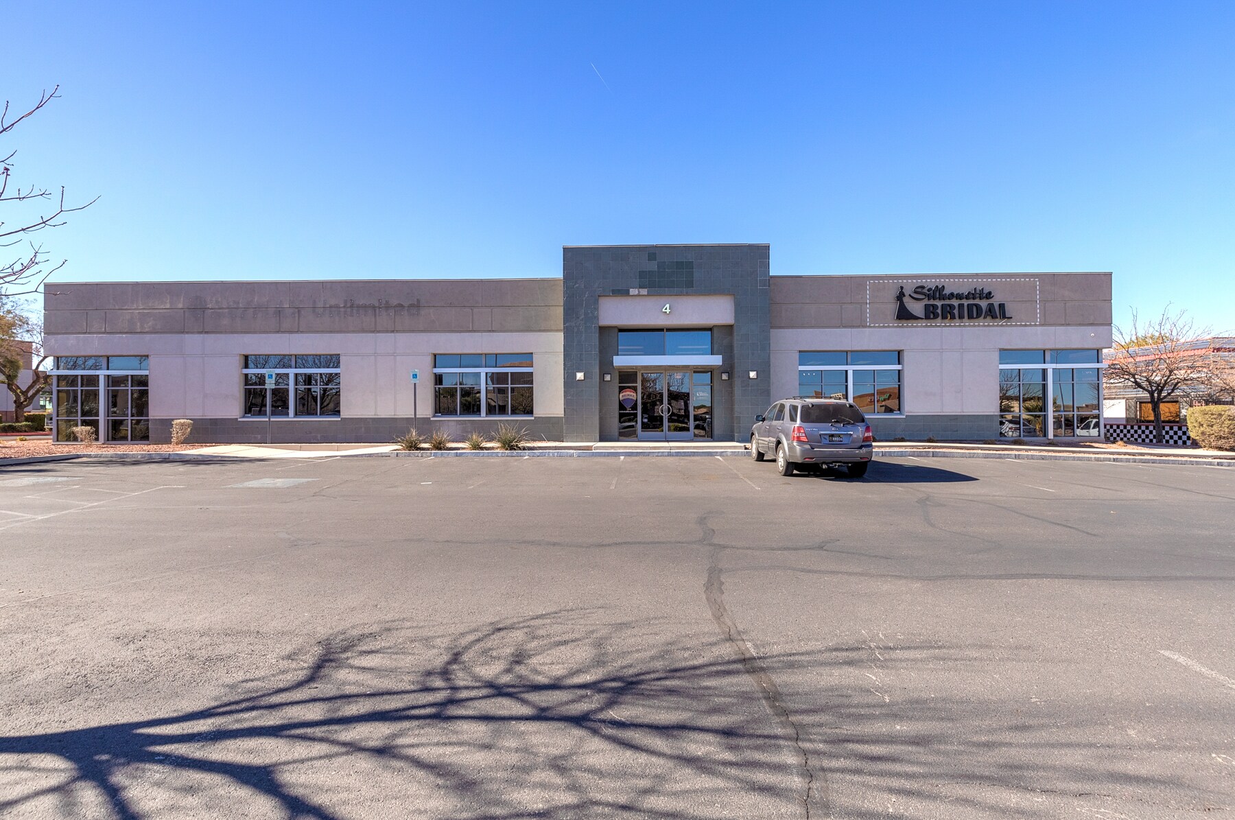 375 N Stephanie St, Henderson, NV for lease Building Photo- Image 1 of 8