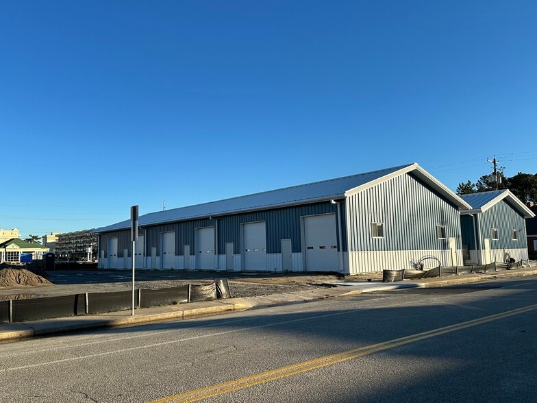 14202 Sinepuxent Ave, Ocean City, MD for lease - Primary Photo - Image 1 of 2