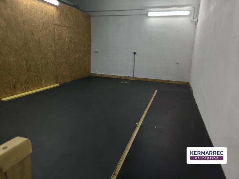 Flex in Cesson-Sévigné for lease - Interior Photo - Image 3 of 4