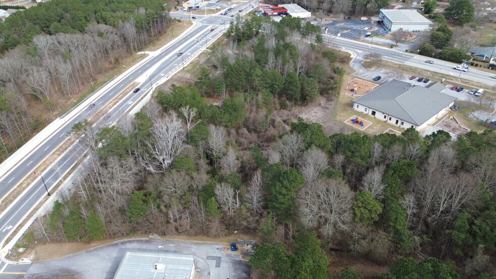 1290 Sigman Rd NW, Conyers, GA à vendre - Photo du bâtiment - Image 2 de 6