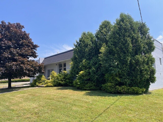 14300 Industrial Ave N, Maple Heights, OH à louer - Photo du bâtiment - Image 2 de 14