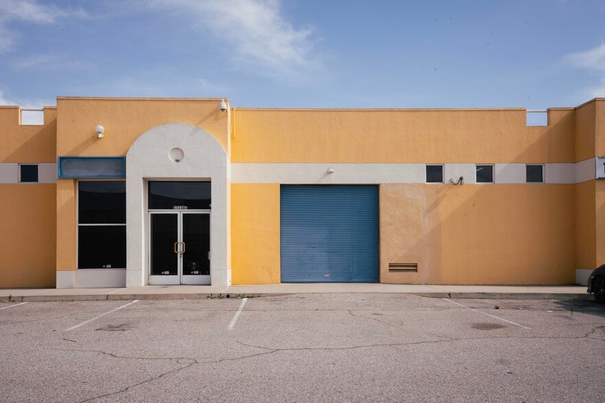 15136 Valley Blvd, La Puente, CA à louer - Photo du bâtiment - Image 3 de 39