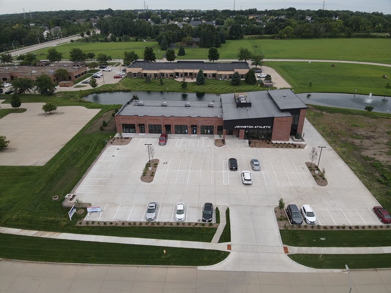 8700 Thomas Ave, Johnston, IA for lease - Building Photo - Image 3 of 7