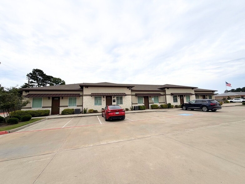 17150 N Eldridge Pkwy, Tomball, TX à louer - Photo du bâtiment - Image 1 de 6